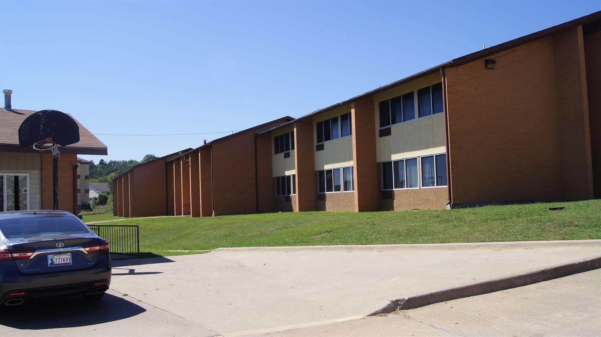 Holiday Lodge & Suites Mcalester Exterior foto
